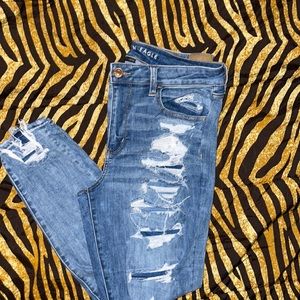 A pair of AE jeans they are a size 14 SHORT